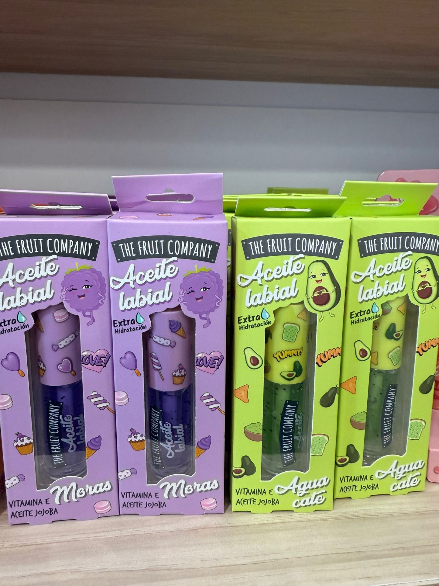 ACEITE LABIAL FRUIT COMPANY