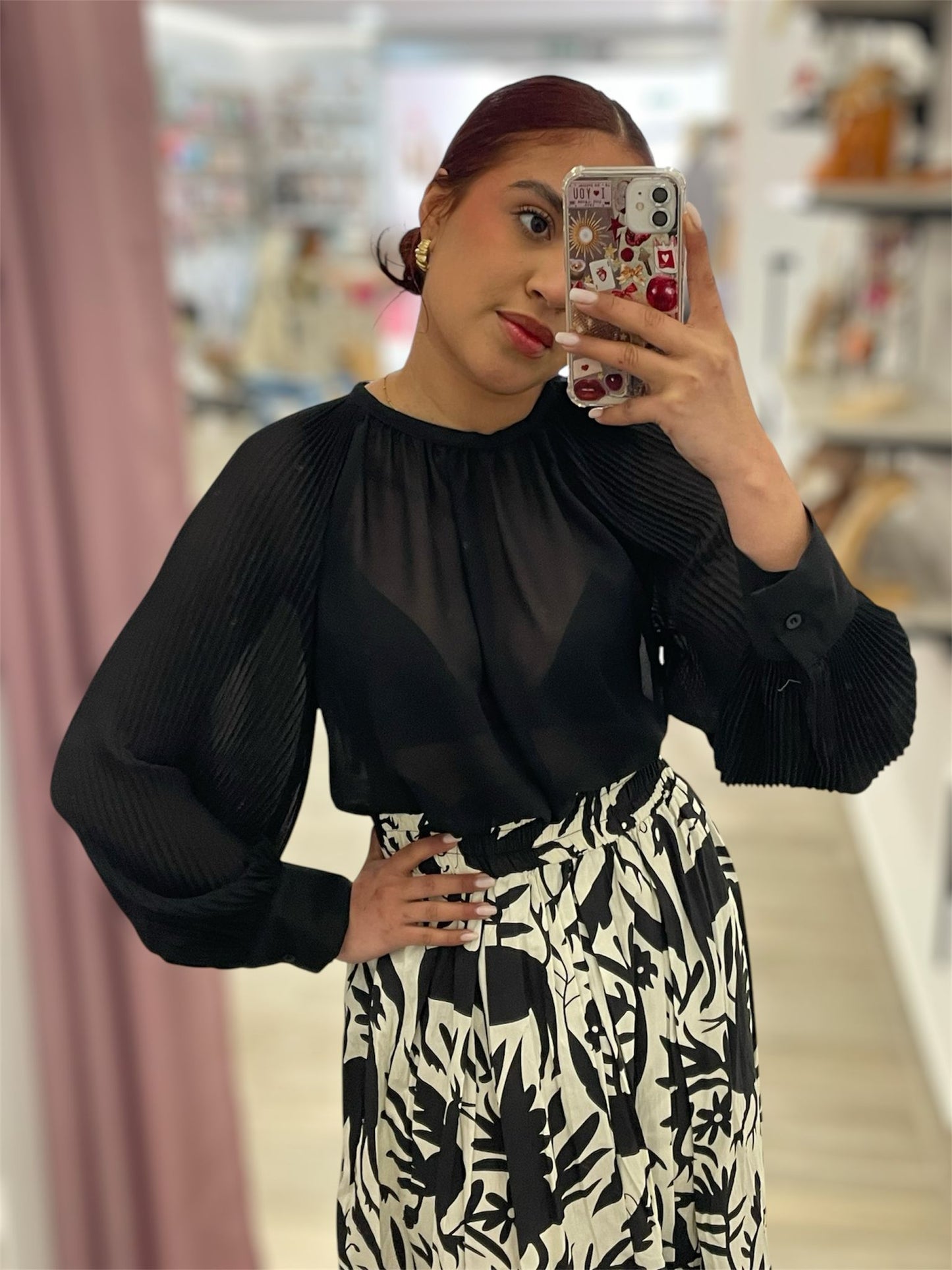 BLUSA TRANSPARENTE PLISADA